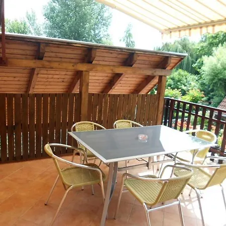 Otto Vendeghaz Apartament Siófok
