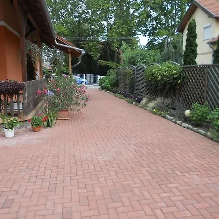 Otto Vendeghaz Siófok