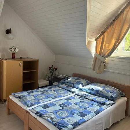 Appartement Otto Vendeghaz *