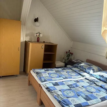 Otto Vendeghaz Appartement *